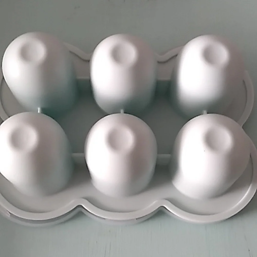 Nutribullet Baby Bullet Silicone Storage Cups & 1 plastic cup - Picture 4 of 7